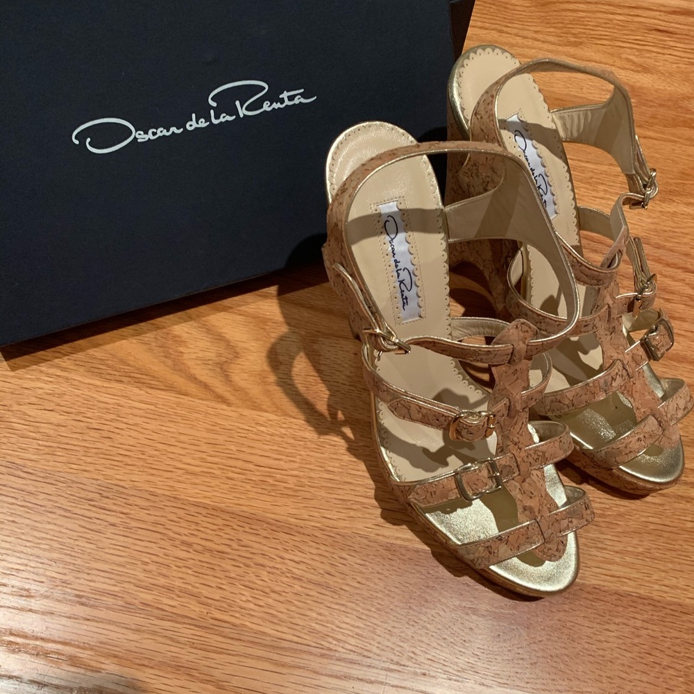 NWOT Oscar de la Renta wedges